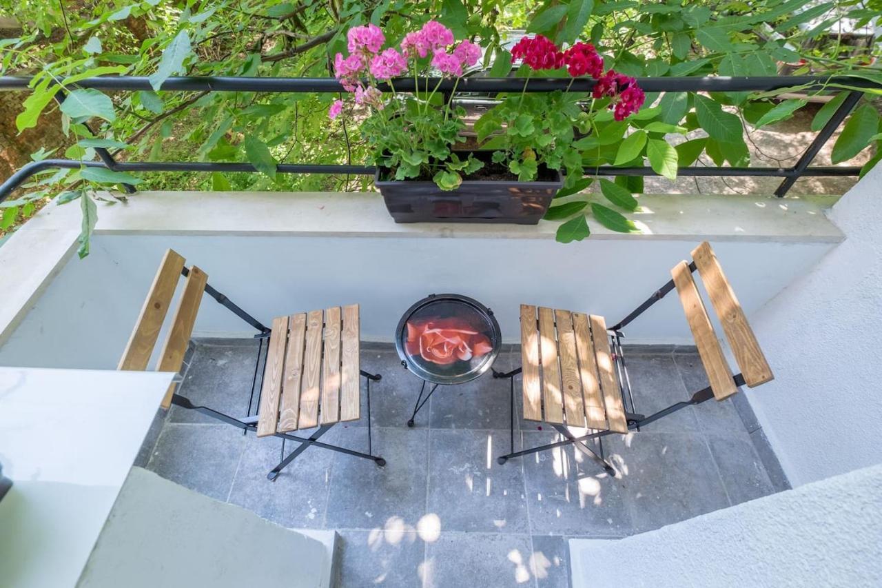 Your Perfect Place To Stay On Vitosha Str Apt Sofia Ngoại thất bức ảnh