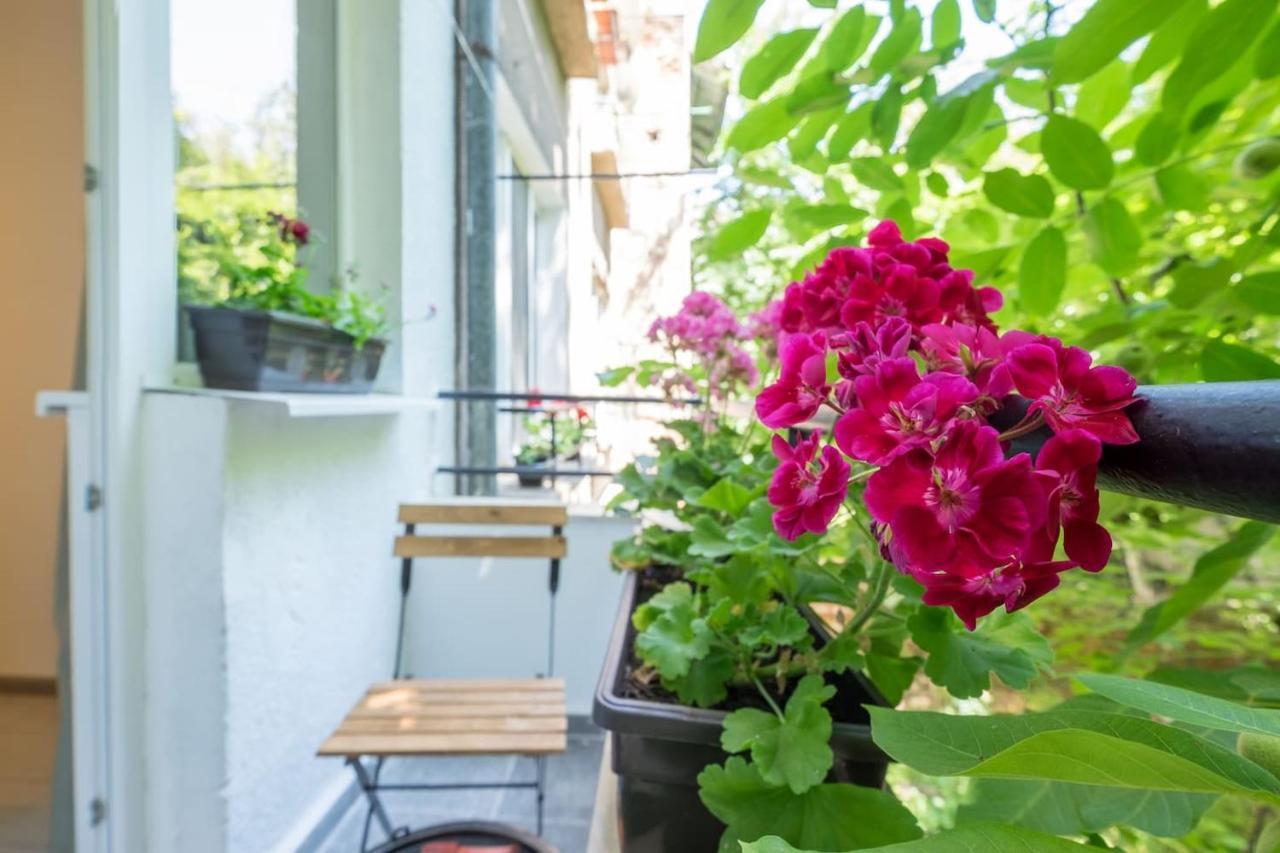 Your Perfect Place To Stay On Vitosha Str Apt Sofia Ngoại thất bức ảnh